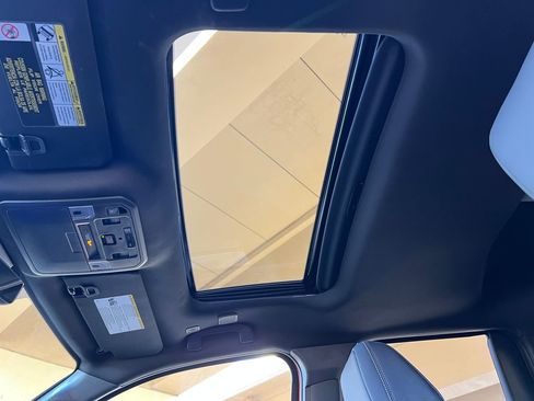 Used 2025 Toyota Tacoma Limited image 28