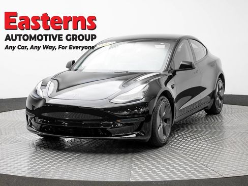 Used 2023 Tesla Model 3 Standard Range RWD image 1