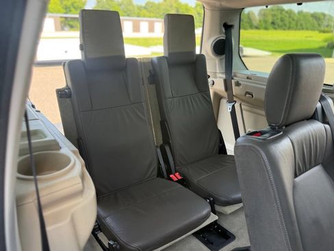 Used 2014 Land Rover LR4 HSE LUX AWD/4WD image 46