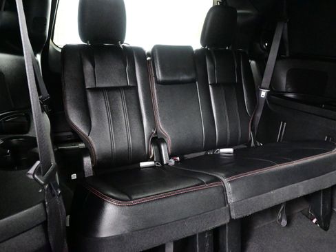 Used 2019 Dodge Grand Caravan GT image 16