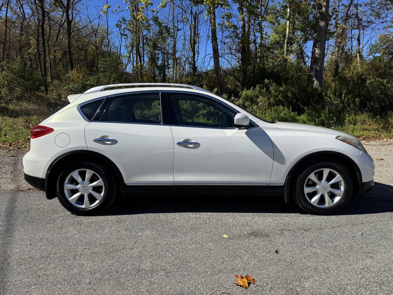 Used 2010 INFINITI EX35 Journey AWD/4WD image 6