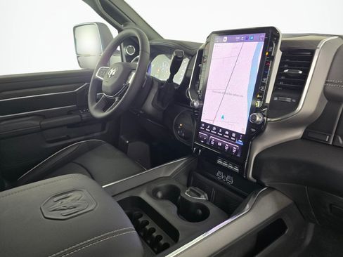 New 2026 RAM 2500 Laramie AWD/4WD image 45