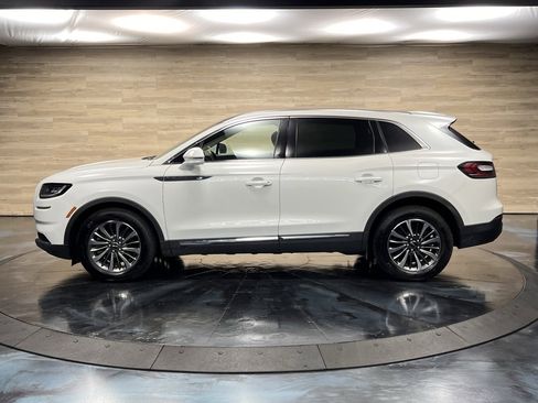 Used 2022 Lincoln Nautilus Reserve w/ Luxury Package image 24