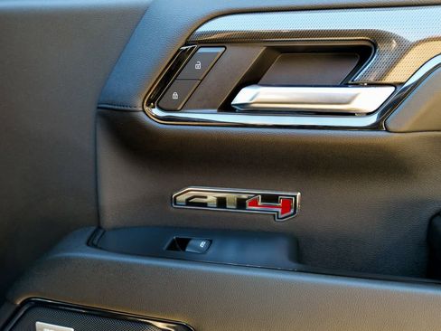 Used 2024 GMC Sierra 1500 AT4 w/ Technology Package image 39