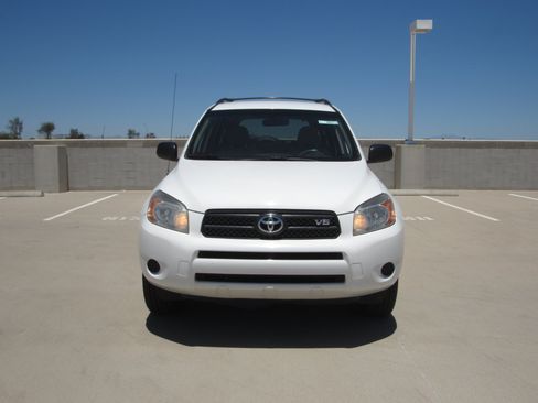 Used 2007 Toyota RAV4 2WD V6 image 3