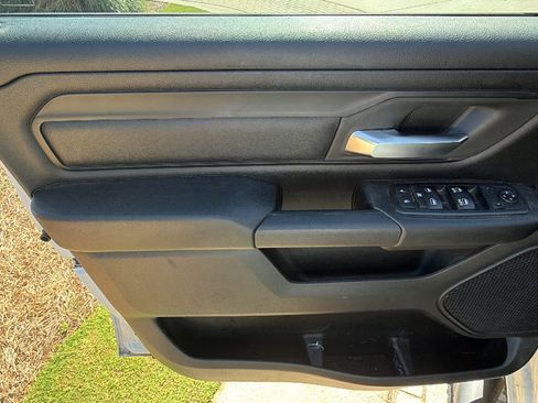 Used 2019 RAM 1500 Tradesman AWD/4WD image 14