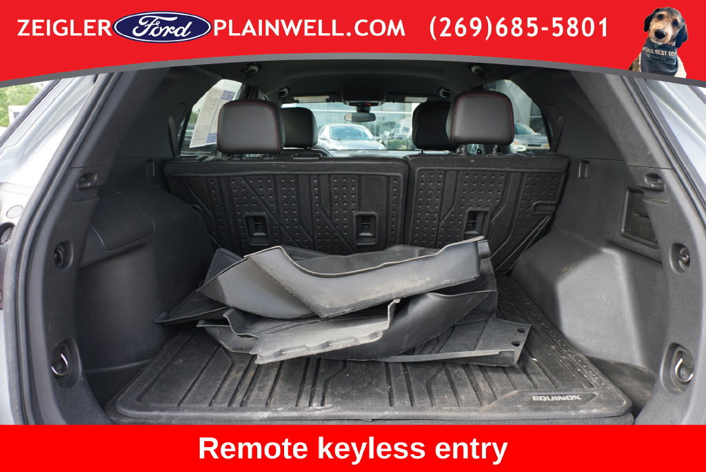 Used 2023 Chevrolet Equinox RS w/ LPO, Floor Liner Package FWD image 10