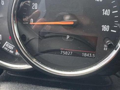 Used 2017 MINI Cooper Clubman FWD image 16