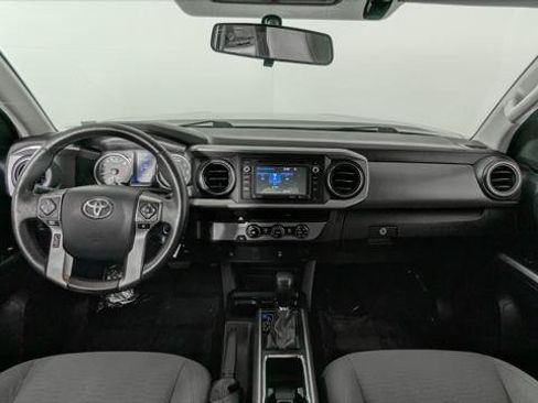 Used 2017 Toyota Tacoma SR5 RWD image 26