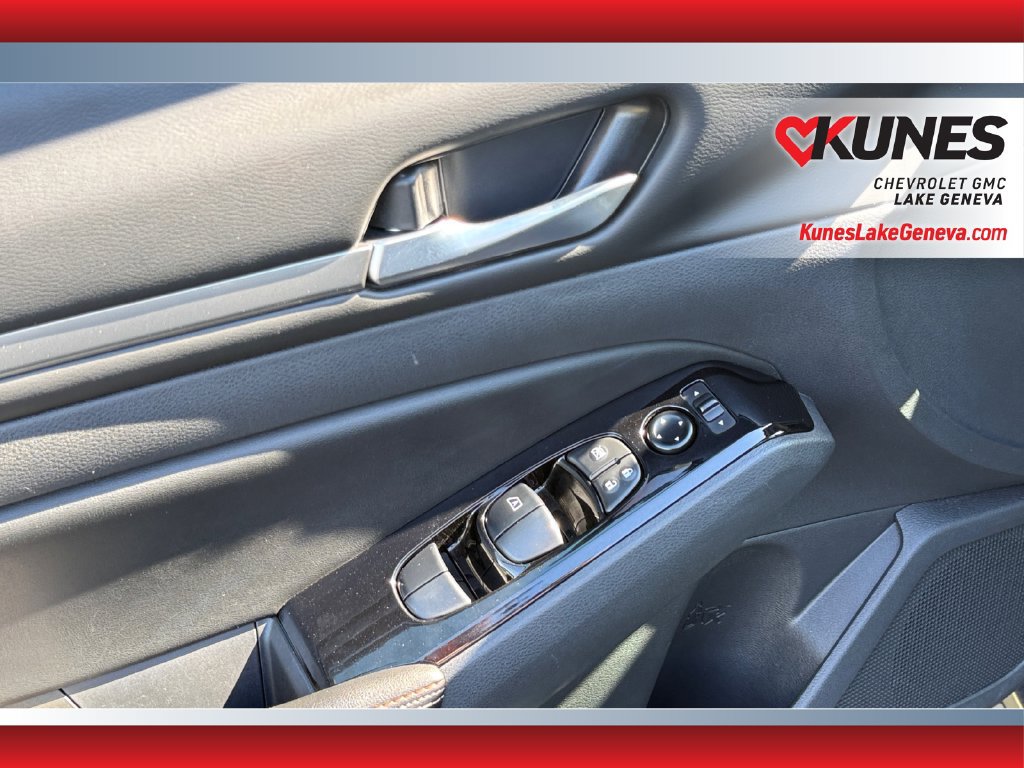 Used 2024 Nissan Altima 2.5 SR w/ SR Premium Package FWD image 17