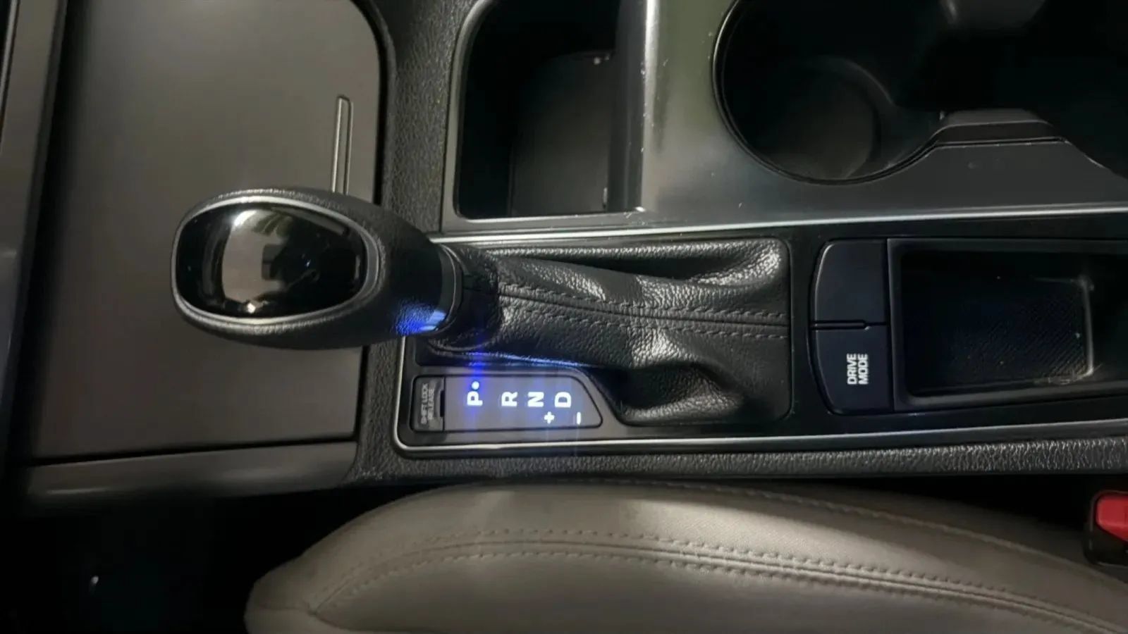 Used 2016 Hyundai Sonata SE FWD image 13