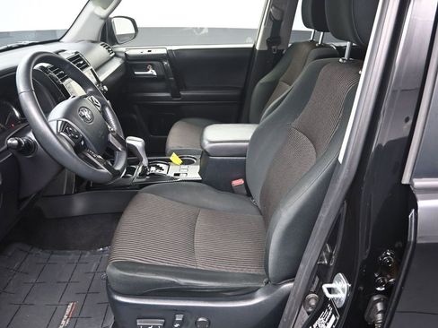 Used 2024 Toyota 4Runner TRD Off-Road image 15