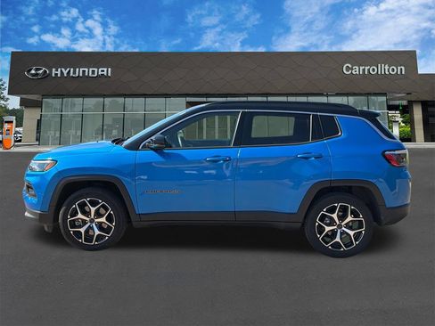 Used 2025 Jeep Compass Limited AWD/4WD image 8