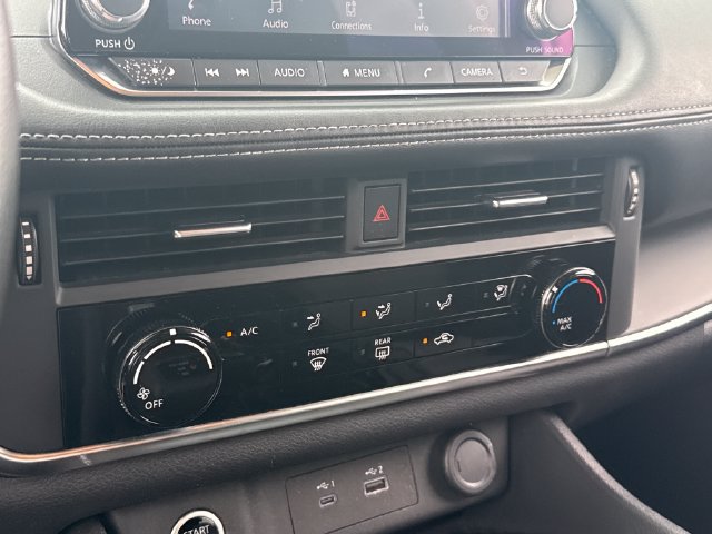 Used 2021 Nissan Rogue S FWD image 19