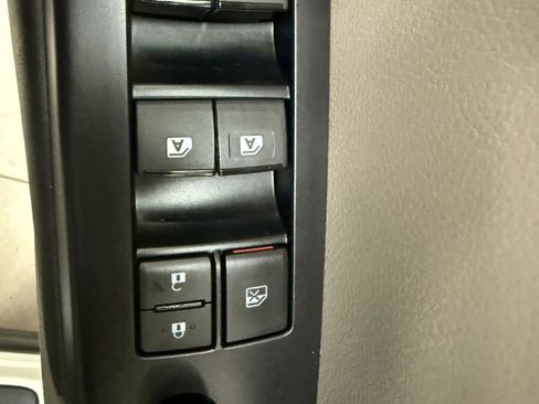 Used 2017 Toyota Highlander Plus image 27