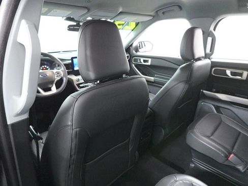 Used 2023 Ford Explorer XLT w/ Equipment Group 202A image 24