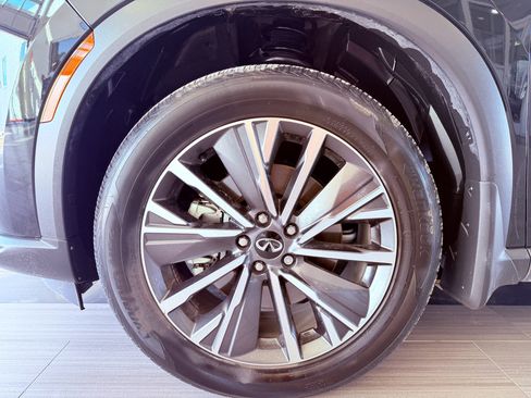 Certified 2026 INFINITI QX60 Luxe w/ Cargo Package FWD image 9
