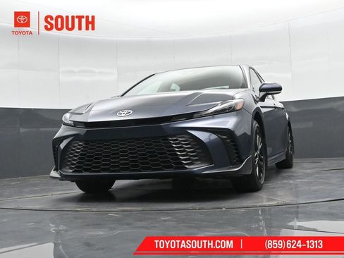 New 2026 Toyota Camry SE FWD image 40