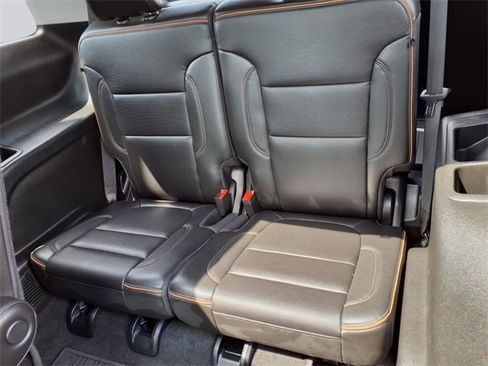 Used 2023 GMC Acadia AT4 w/ Preferred Package image 29