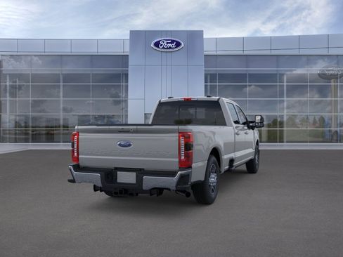 New 2026 Ford F350 Lariat RWD image 8