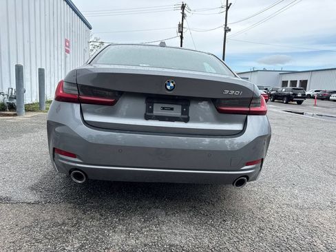 Used 2025 BMW 330i Sedan w/ Convenience Package RWD image 7