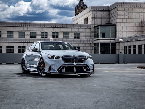 New 2026 BMW M5 w/ Carbon Package AWD/4WD image 9