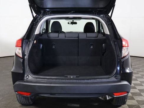 Used 2022 Honda HR-V LX image 9