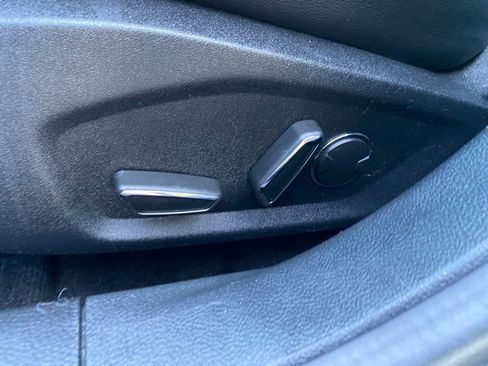 Used 2019 Ford Fusion Energi Titanium image 20