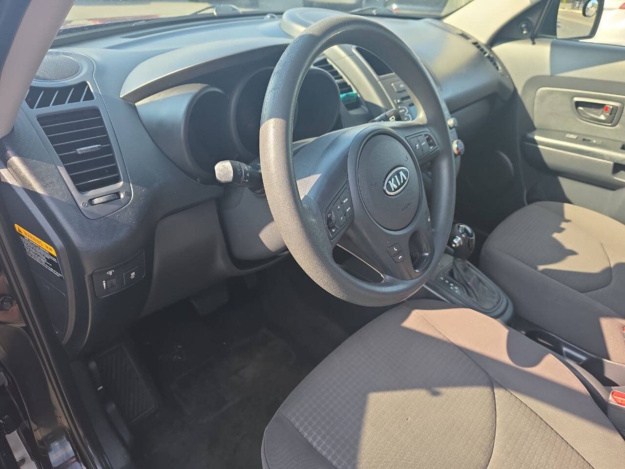 Used 2012 Kia Soul FWD image 10
