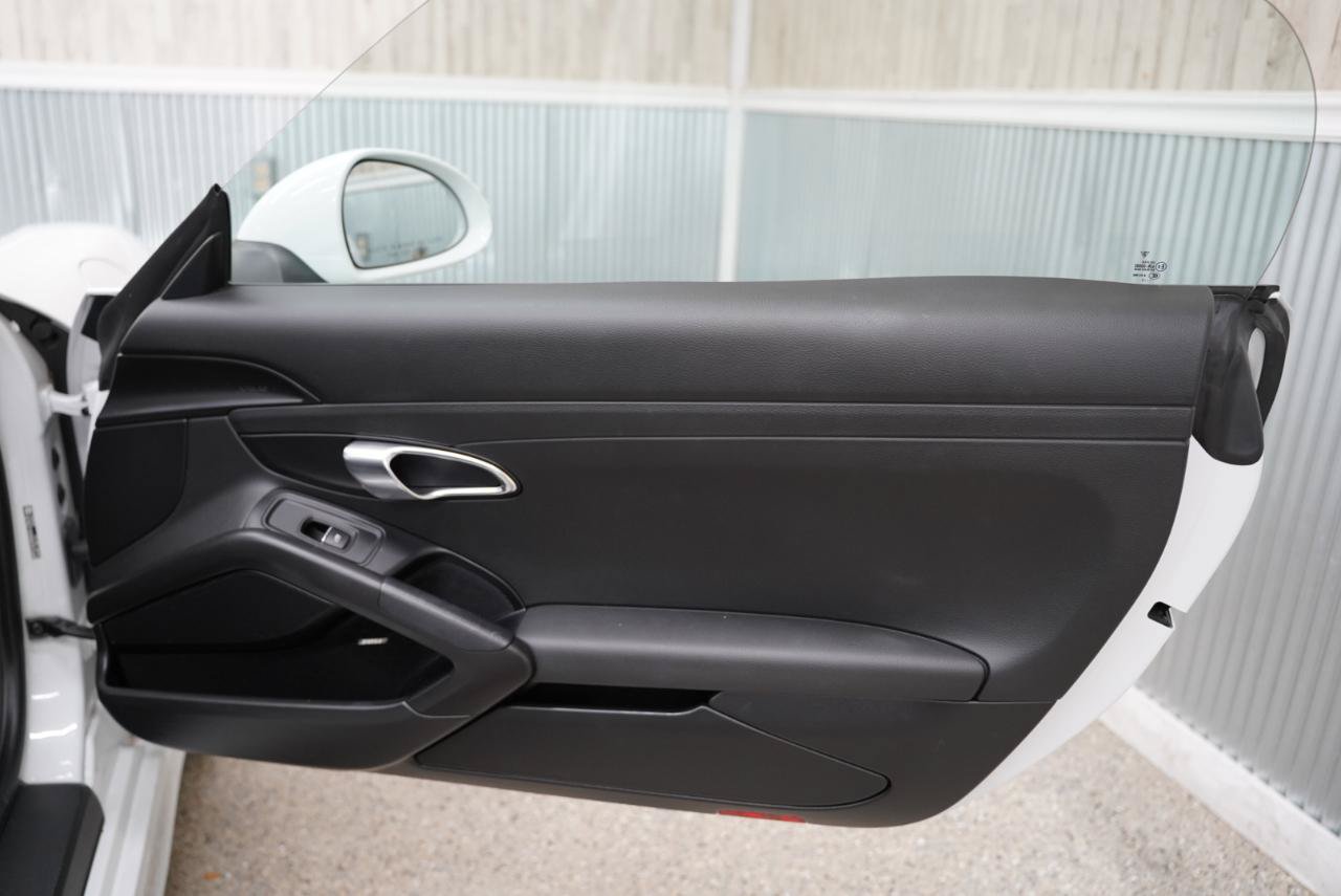 Used 2016 Porsche Boxster RWD image 34