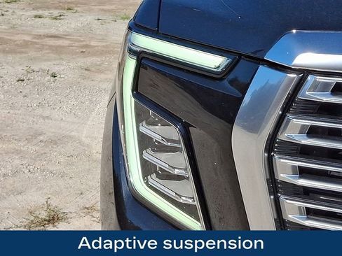 Used 2025 GMC Yukon XL Denali image 11