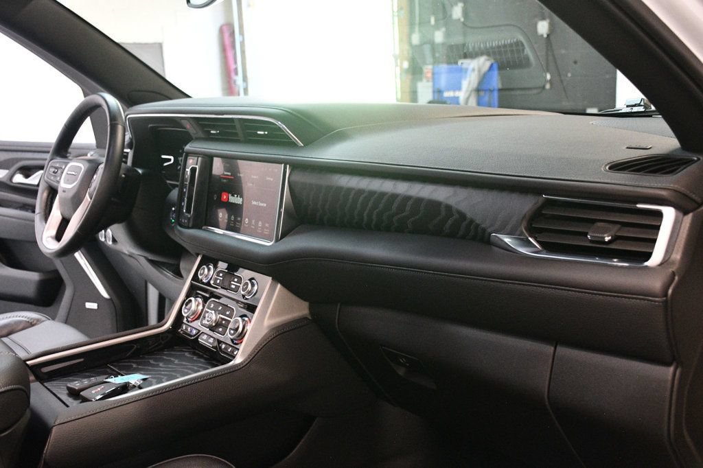 Used 2024 GMC Yukon XL Denali AWD/4WD image 28