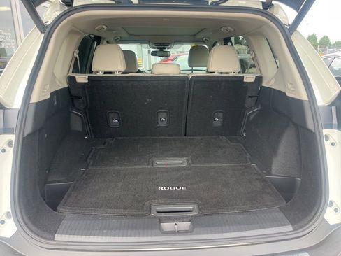 Used 2023 Nissan Rogue SL w/ SL Premium Package FWD image 29