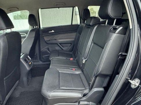 Used 2023 Volkswagen Atlas SE AWD/4WD image 13