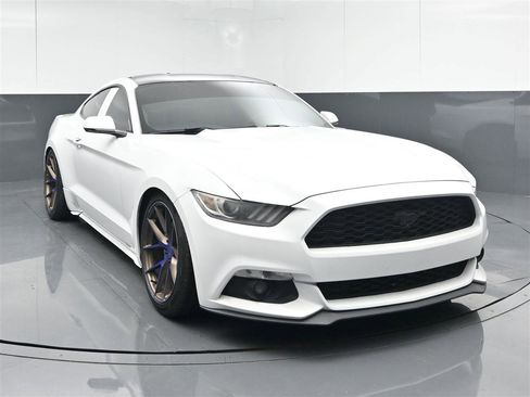 Used 2016 Ford Mustang Premium RWD image 1