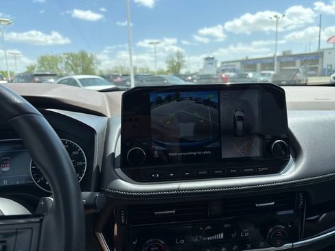 Used 2023 Nissan Rogue SL w/ SL Premium Package AWD/4WD image 23