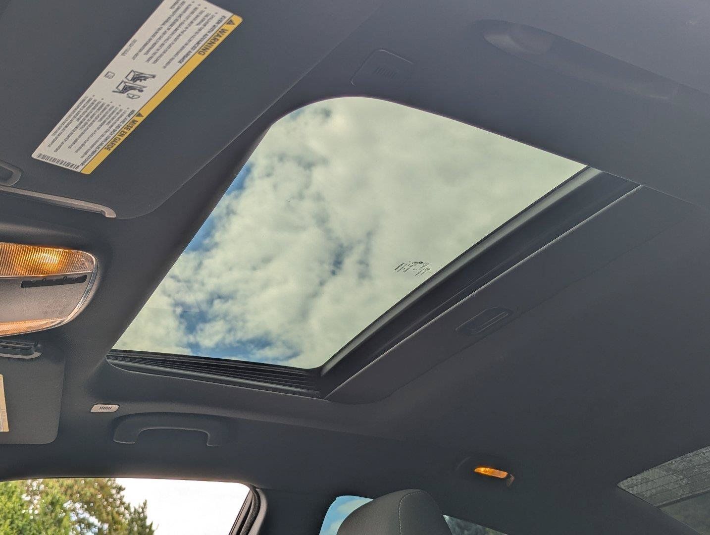 Used 2019 Dodge Charger SXT RWD image 24