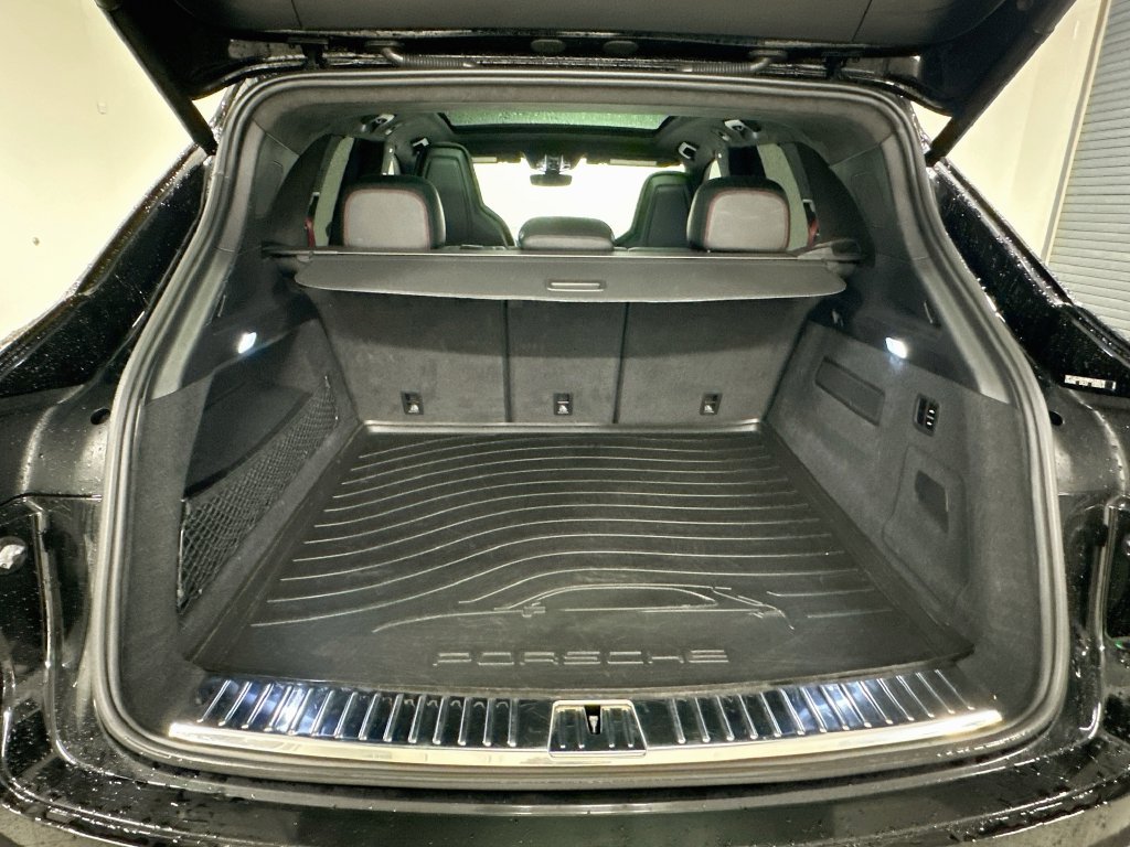 Certified 2021 Porsche Cayenne GTS AWD/4WD image 27