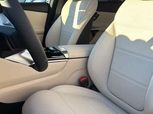 Certified 2026 Mercedes-Benz GLC 300 4MATIC image 10