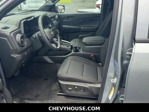 New 2026 Chevrolet Colorado W/T w/ WT Custom Package AWD/4WD image 11