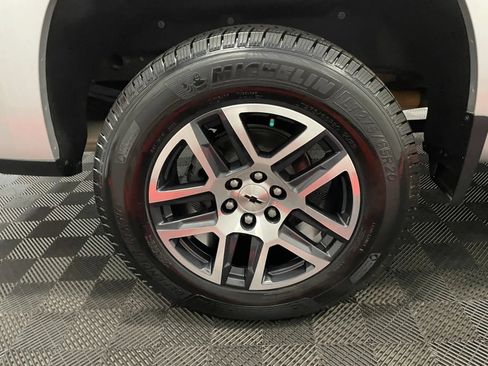 Used 2020 Chevrolet Silverado 1500 LT Trail Boss AWD/4WD image 18