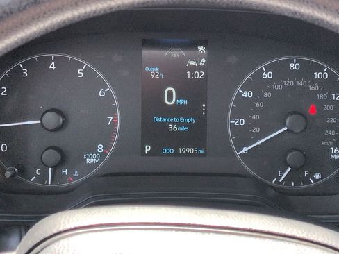 Used 2024 Toyota Corolla LE image 12