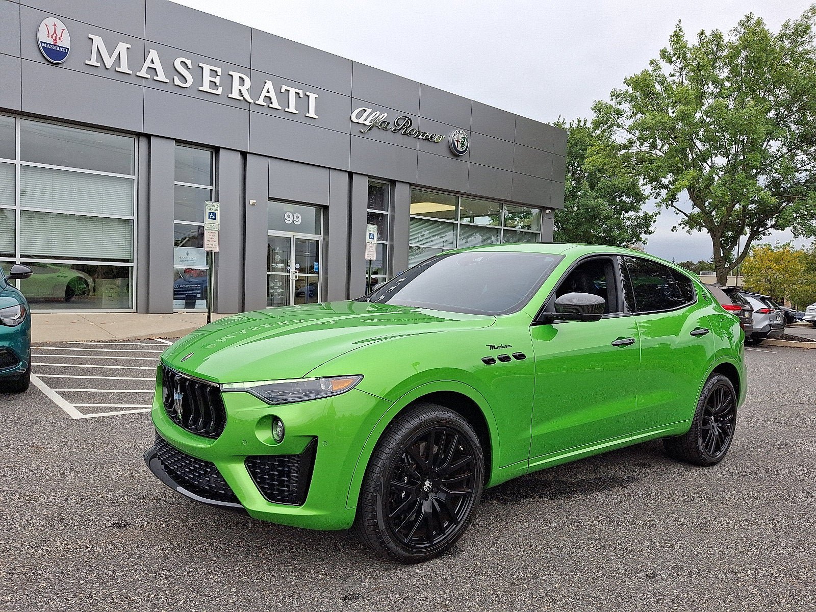 Used 2023 Maserati Levante Modena AWD/4WD image 1