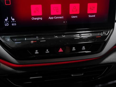 Used 2023 Volkswagen ID.4 Pro image 27