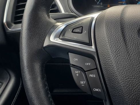 Used 2022 Ford Edge Titanium AWD/4WD image 14