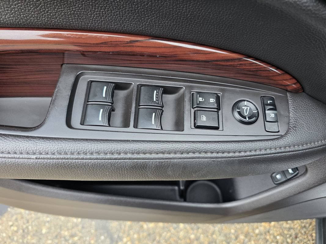 Used 2016 Acura MDX SH-AWD image 14