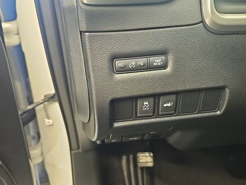 Used 2017 Nissan Murano SL image 37