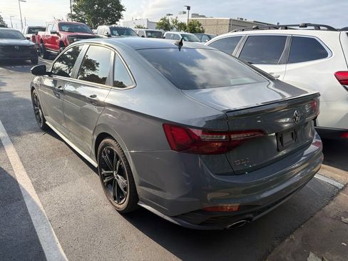 Used 2022 Volkswagen Jetta GLI Autobahn w/ GLI Black Package FWD image 9