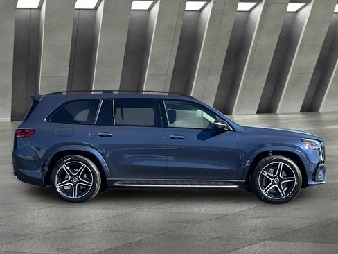 New 2026 Mercedes-Benz GLS 450 4MATIC image 3