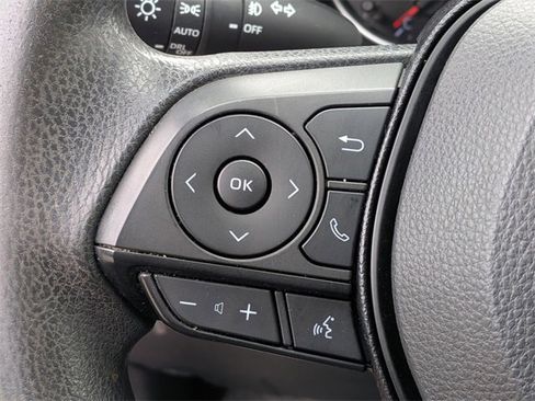 Used 2019 Toyota RAV4 XLE image 20